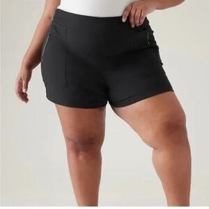 Athleta Trekkie North Shorts size 26 plus size black